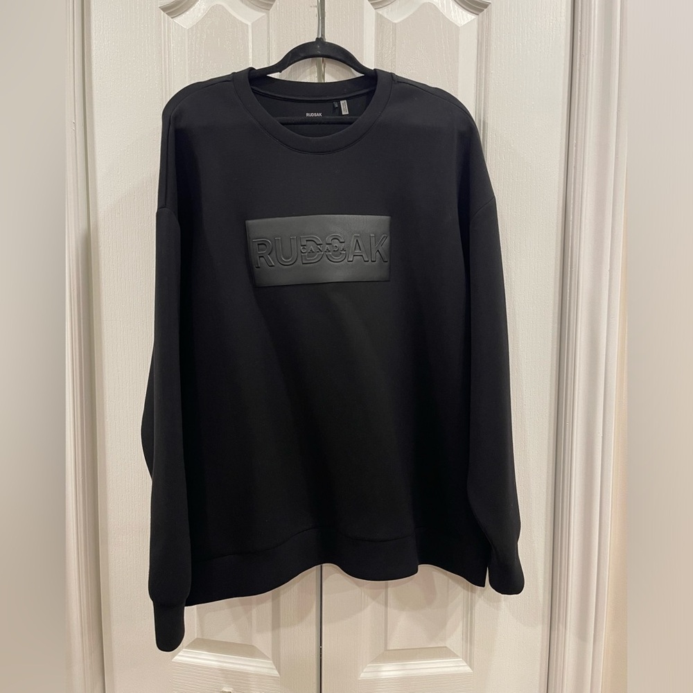 The RUDSAK sweatshirt is unisex size 5 fits XL
